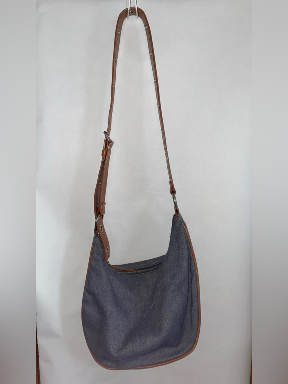 Banana Republic // Blue Canvas Shoulder Bag Crossbody Tan Leather Strap and Trim - Picture 7 of 15